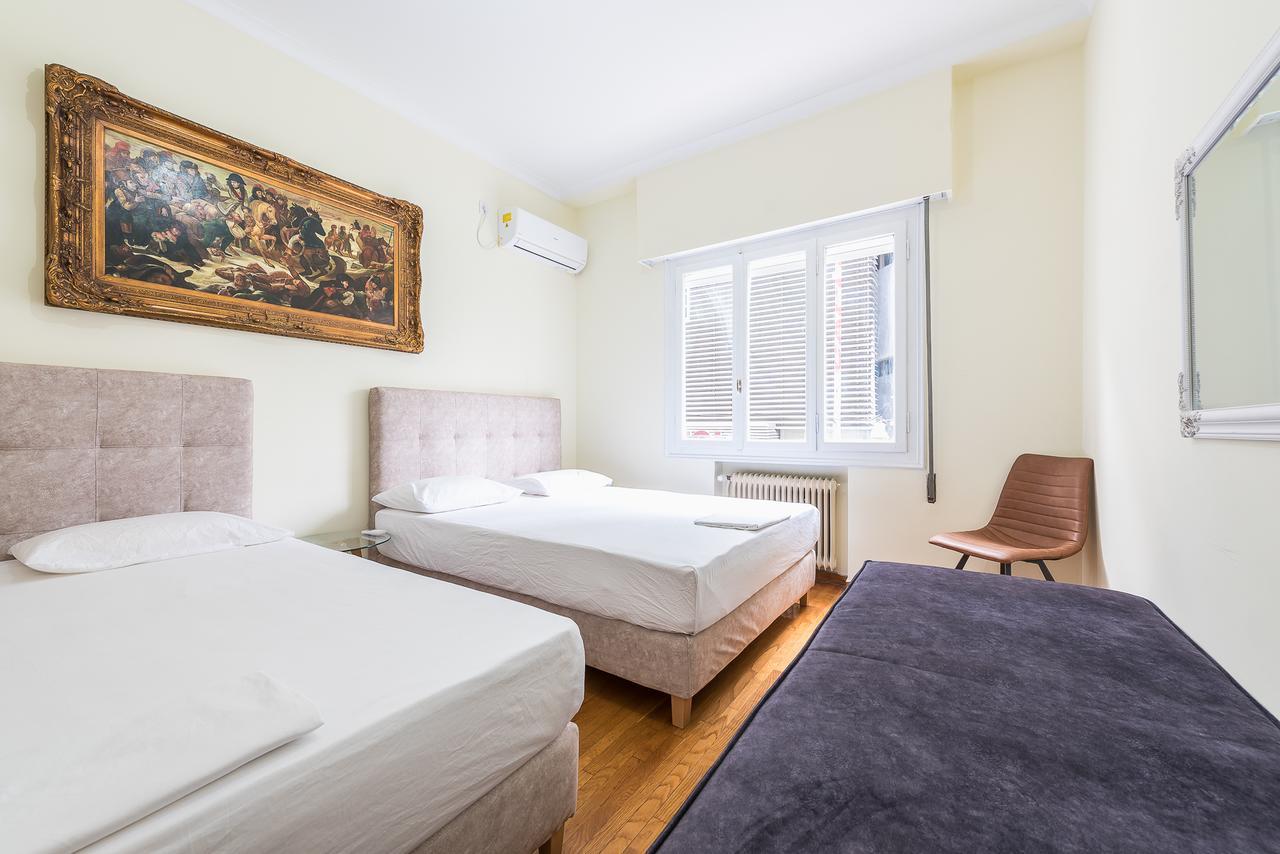 Victoria Queens Palace Apartments เอเธนส์ ภายนอก รูปภาพ