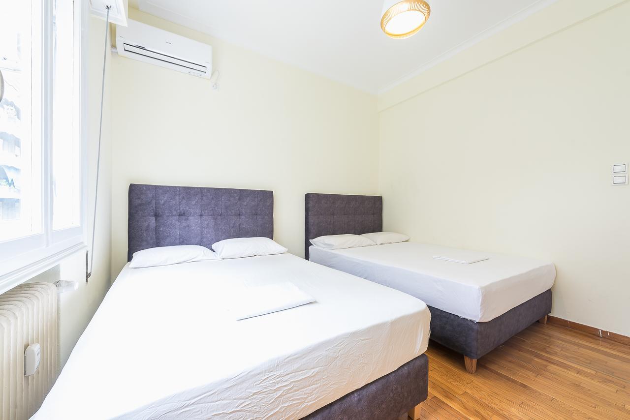 Victoria Queens Palace Apartments เอเธนส์ ภายนอก รูปภาพ